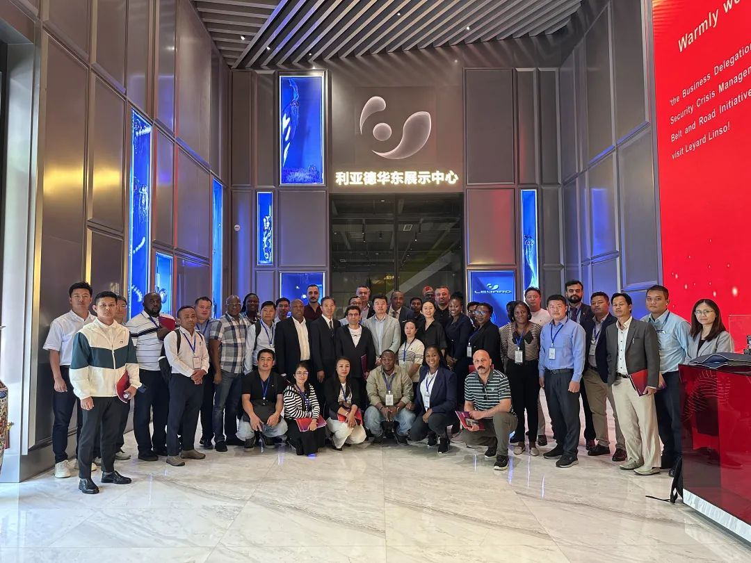 “一带一路”八国航空安保与危机管理商务考察团到访凯发天生赢家一触即发首页·蓝硕，共探国际合作新机遇